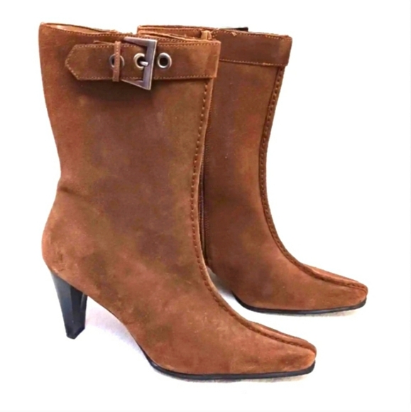 🎅 Christmas Clearance Sale - Mossimo Brown‎ Suede Boots. Size 9. - Picture 2 of 12